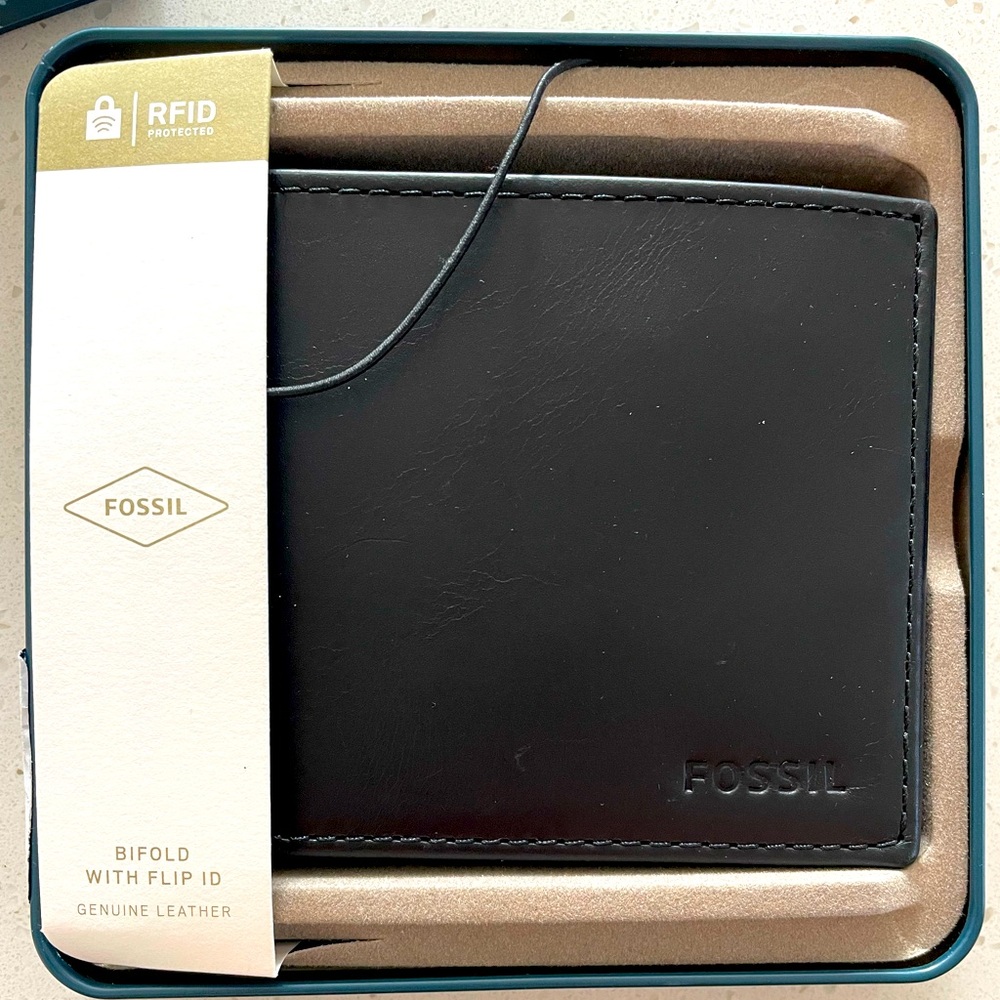 Fossil Leather Wallet